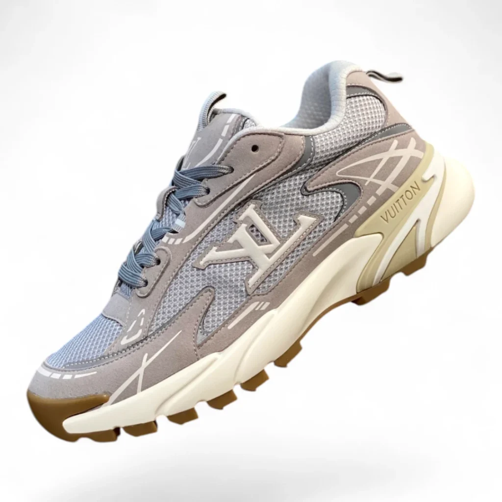 LOUIS VUITTON trail sneaker grey and white