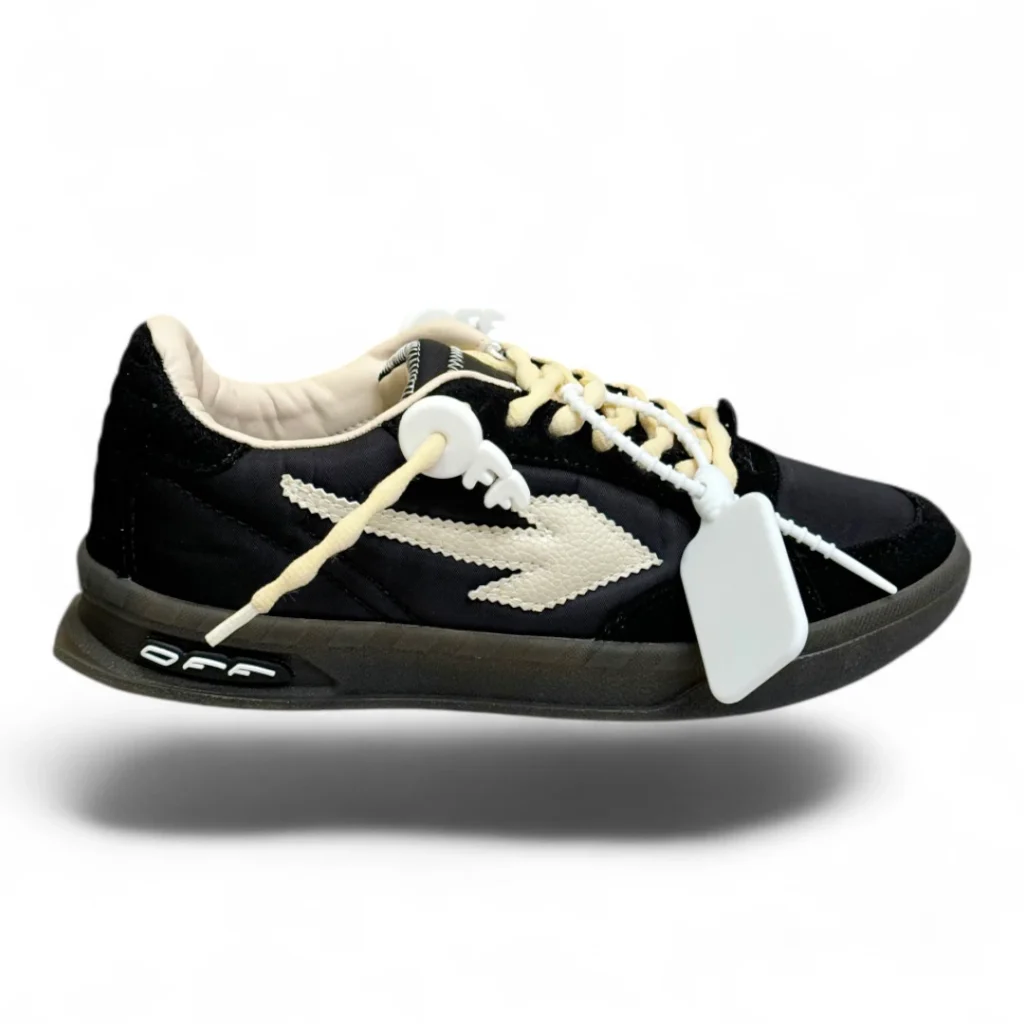 OFF-WHITE kick off black white cream
